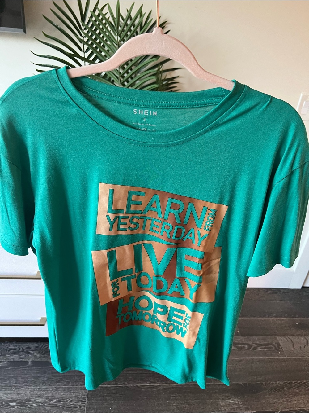 SHEIN Teal Short Sleeve Tee with Gold Slogan
